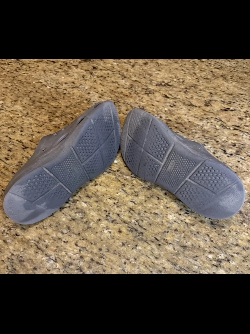 Joybees clogs gray